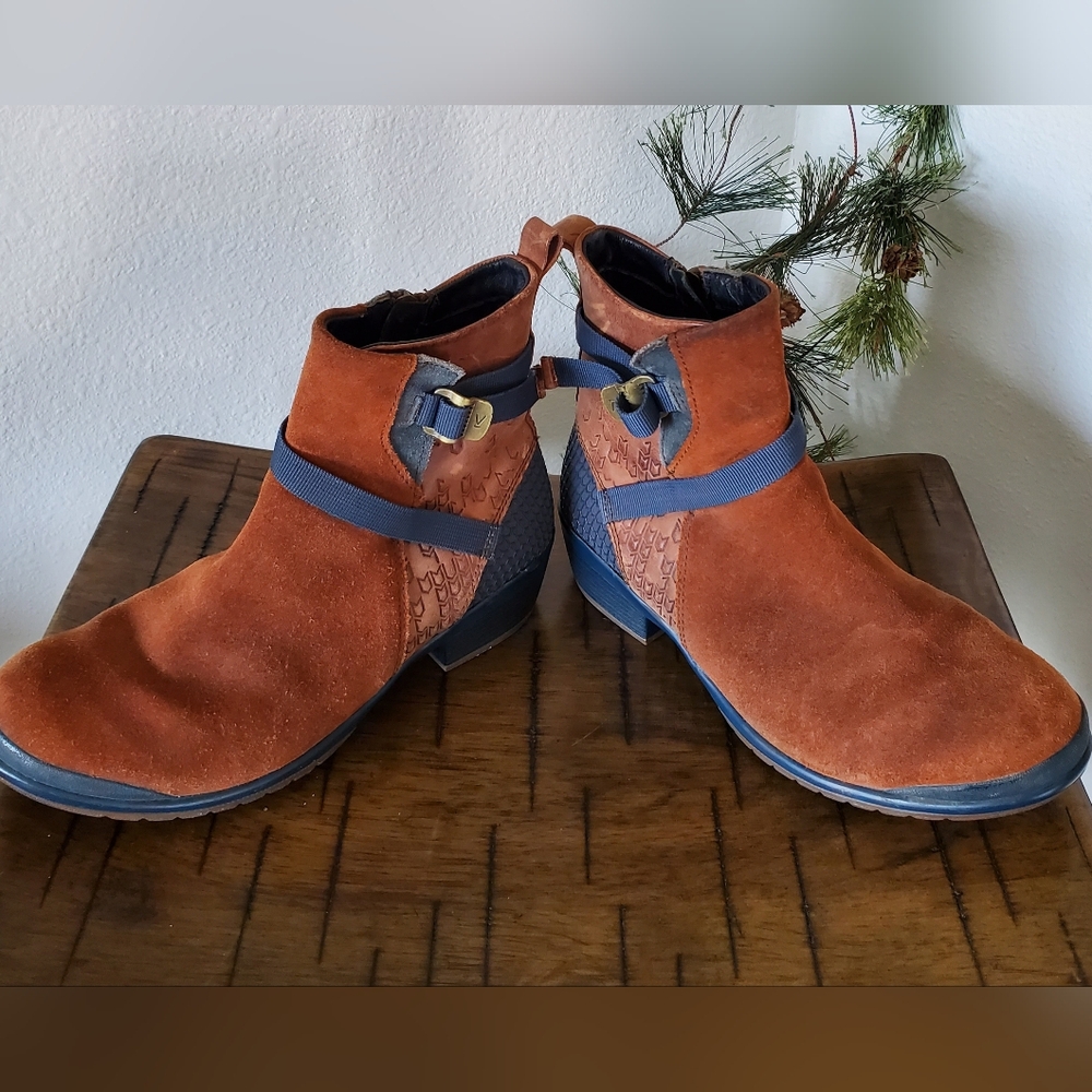 KEEN Morrison Mid Suede Leather Ankle Boots Brown Blue Like-New - Picture 11 of 15